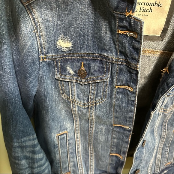 Abercrombie & fitch distressed jean jacket - Picture 10 of 10